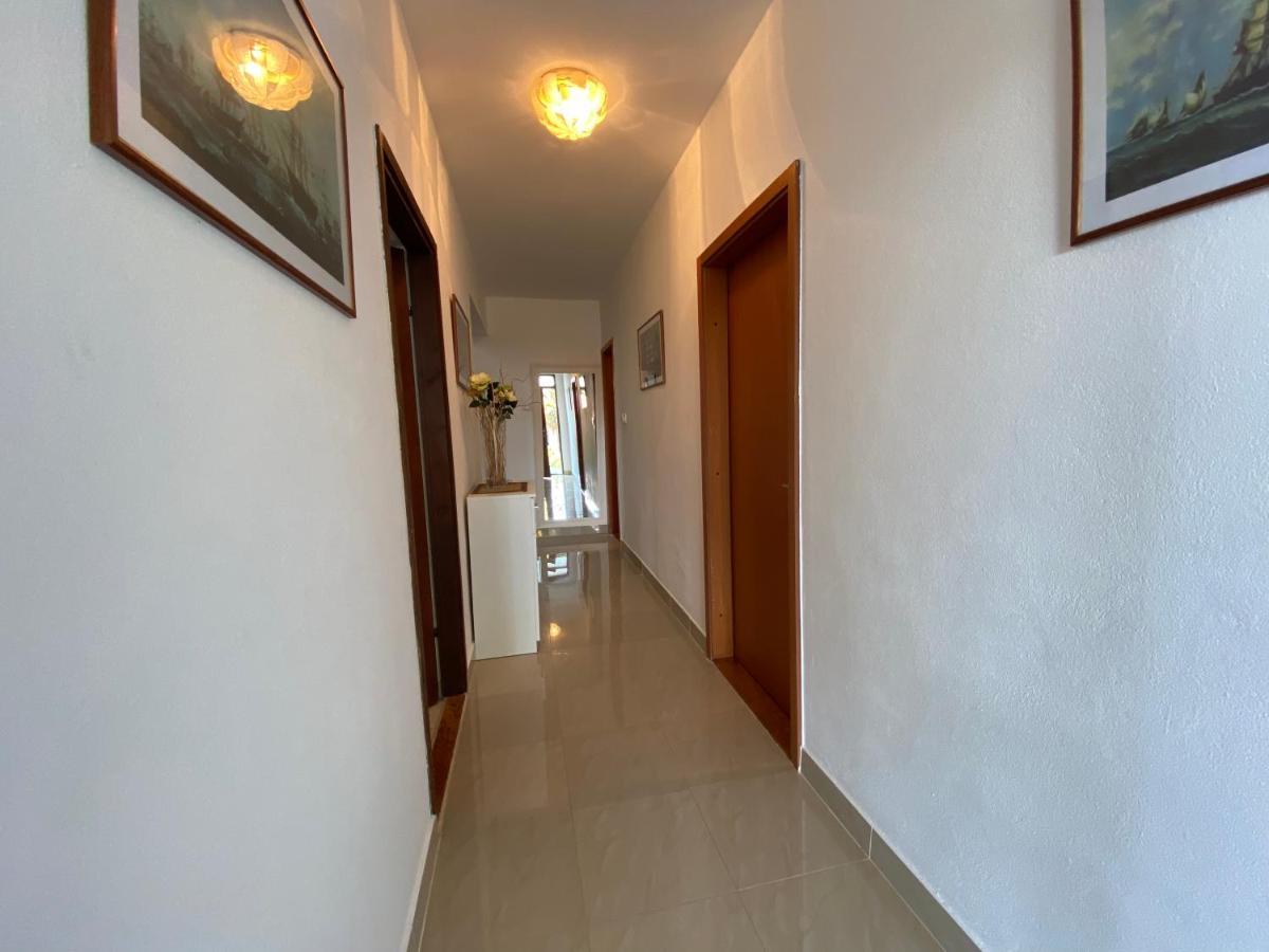 יזרה Mag Apartmani מראה חיצוני תמונה